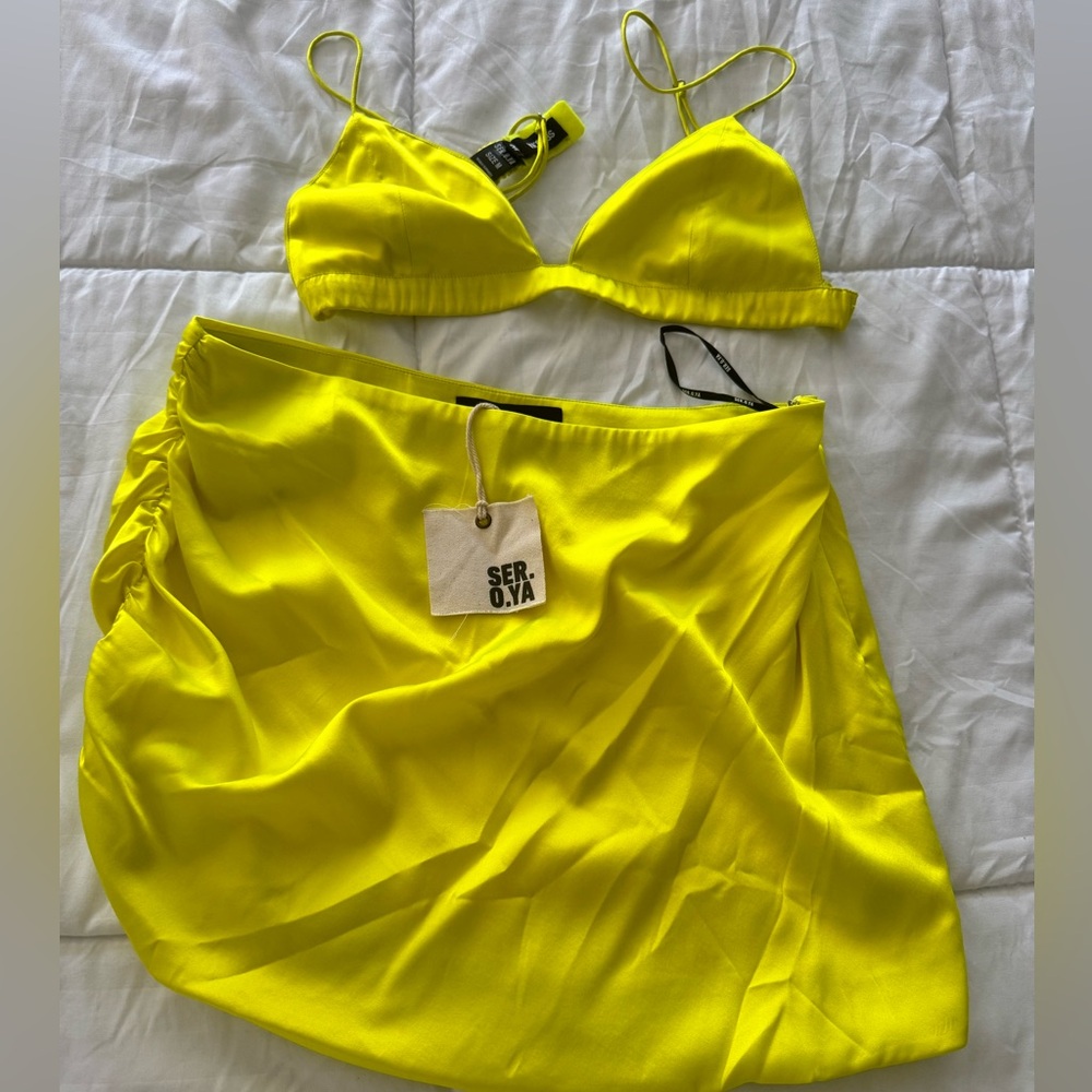 Ser.o.ya vacation set. Never been worn.